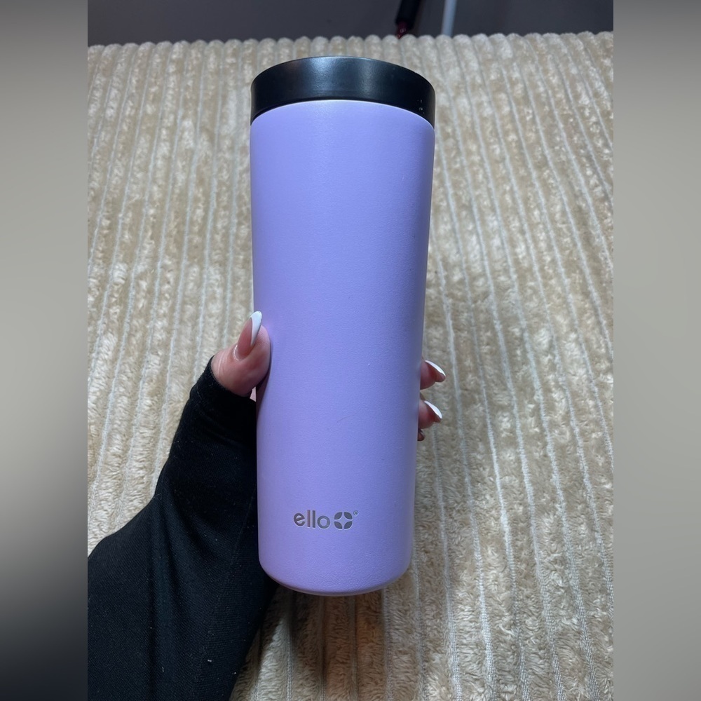 Ello tumbler.